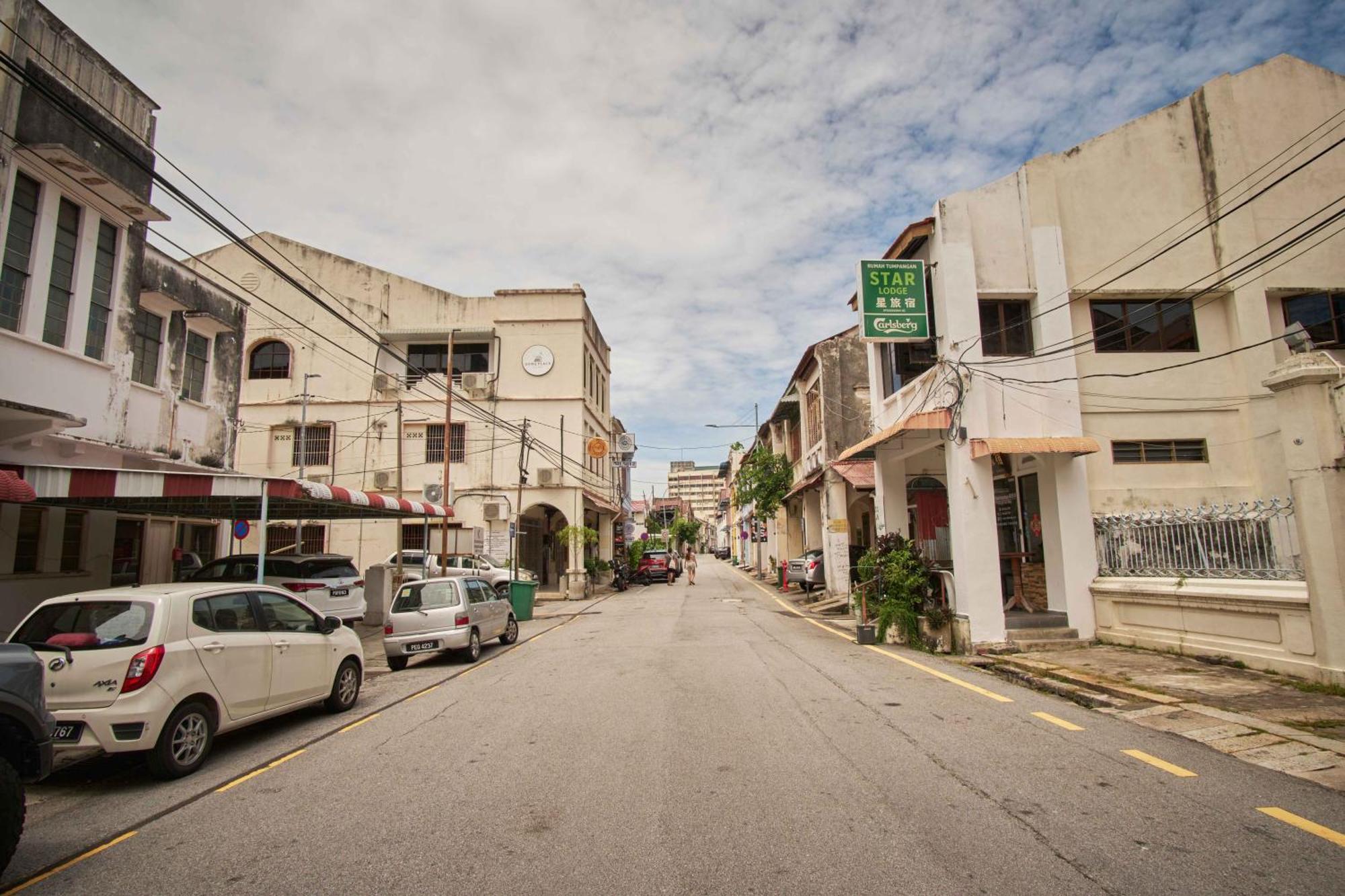 Some Place Else Georgetown Luaran gambar